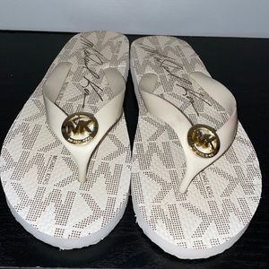 Michael Kors Flip flops
